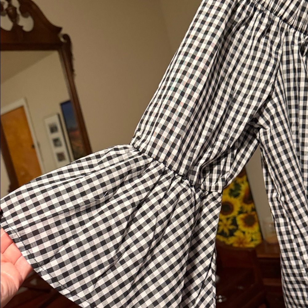 Iris Basic Black & White Gingham Off-Shoulder Top… - image 9
